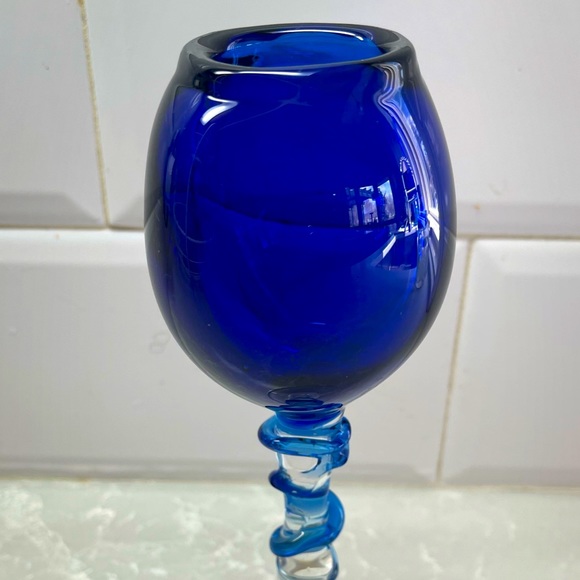 Hand Blown Iridescent Swirl Wine Glasse-Set of 4 - Picture 2 of 5